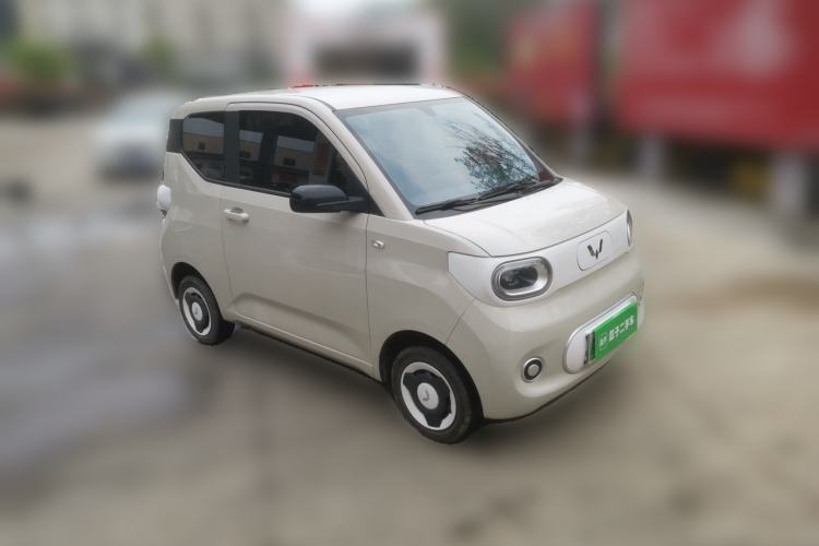 Used Wuling Hongguang MINIEV 2024 3rd Generation 215km Youth Edition Front Right 45 Deg