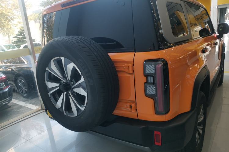 Used BAIC Off-Road BJ40 2024 2.0T All-New Urban Hunter Edition Ultimate Version