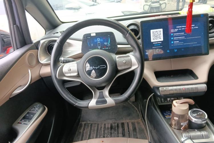 Used BYD Dolphin 2023 420 km Fashion Edition
