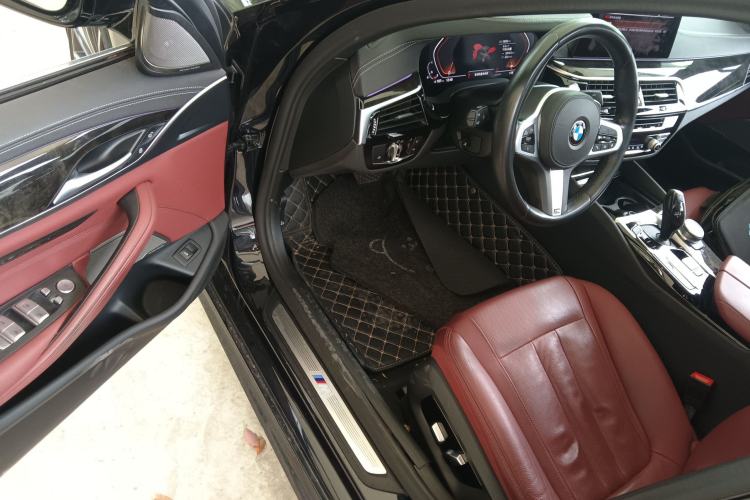 Used BMW 5 Series 2020 530Li Luxury Edition M Sport Package Driver Seat