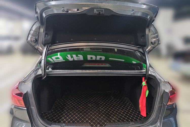 Used CHANGAN Eado 2023 Changan Edition PLUS Blue Whale NE 1.4T GDI DCT Prestige Version Trunk