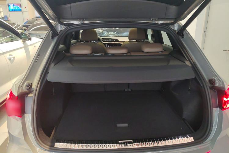 Used Audi Q3 2024 40 TFSI Fashion Dynamic Edition Launch Special Edition Trunk