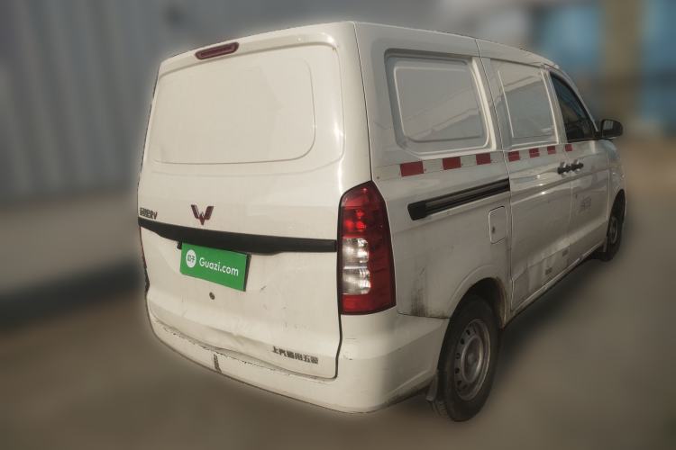 Used Wuling Hongguang V 2021 1.5L Jingqu Edition Enclosed-Window Vehicle LAR