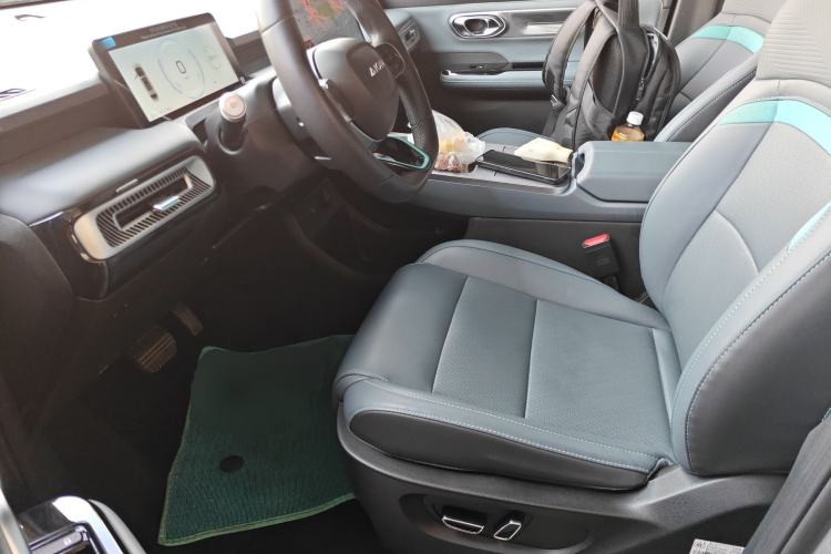 Used AION Y 2023 Younger Star Edition