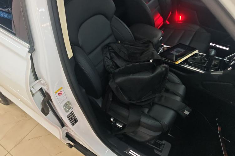 Used Haval H7 2017 Red-Label H7 2.0T Automatic Prestige Model
