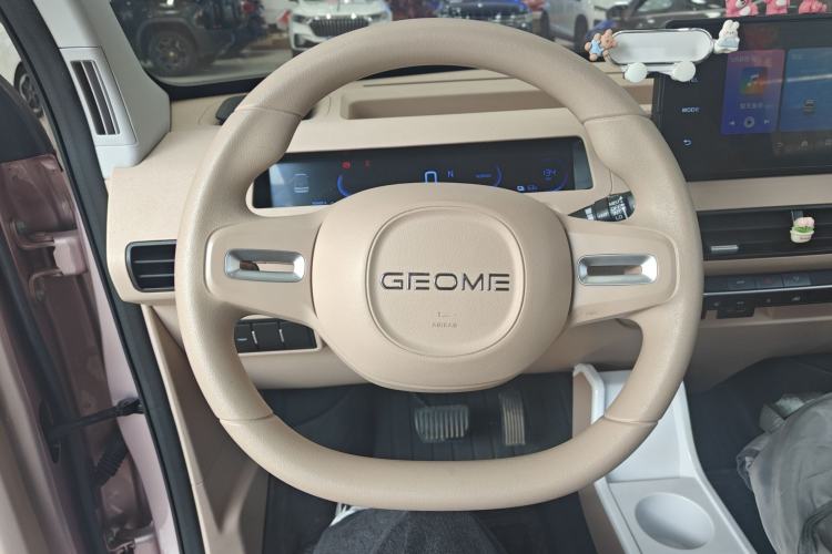 Used Geely Galaxy Panda 2023 Panda Mini 200km Endurance Bear
