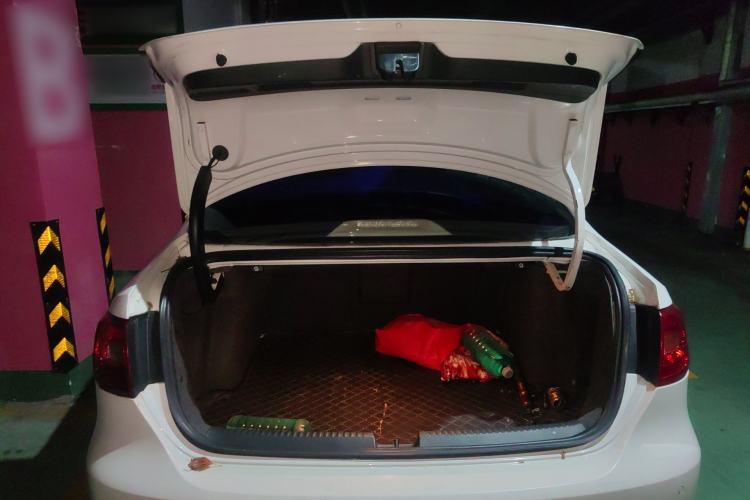 Used Volkswagen Sagitar 2012 1.4TSI Automatic Luxury Edition
