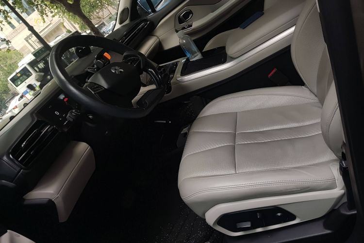 Used Nio ES8 2018 Founder Edition
