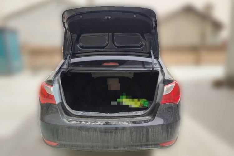 Used Hyundai Celesta 2011 1.6L Manual Luxury Model Trunk