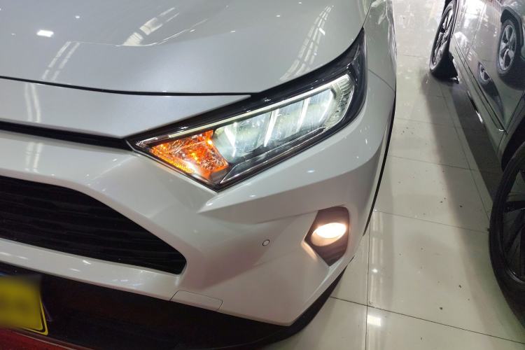 Used Toyota RAV4 2020 2.0L CVT Two-Wheel Drive Fashion Edition
