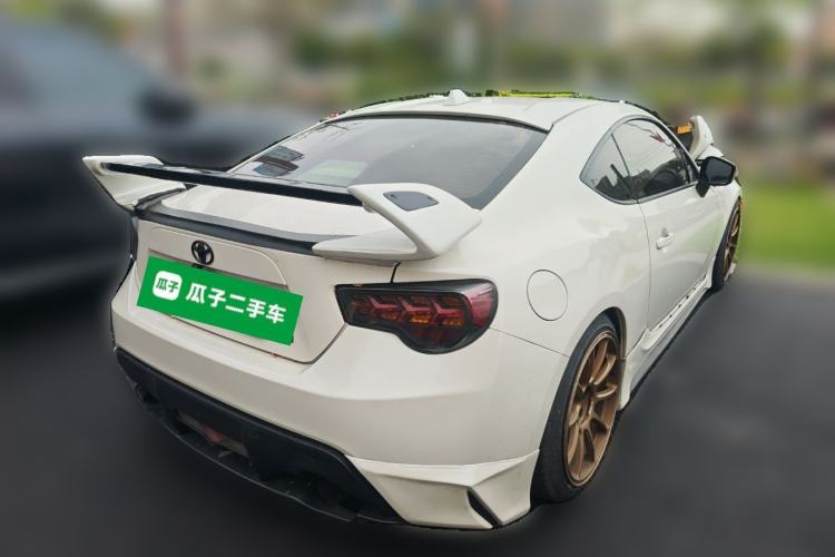 Used Toyota 86 2013 2.0L Automatic Luxury Version
