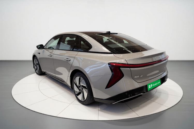 Used Hongqi EH7 2025 640 All-Wheel Drive Smart Selection Edition Exterior 2