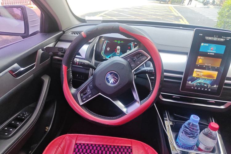 Used BYD Qin Pro New Energy 2019 DM Super Edition 1.5TI Automatic Smart Connect X-Trail Model China VI Standard Steering Wheel
