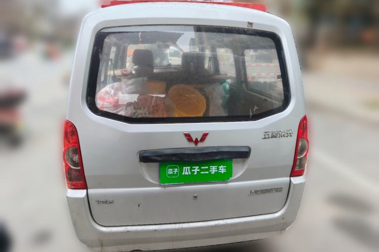 Used Wuling Rongguang 2011 1.2L Base Version
