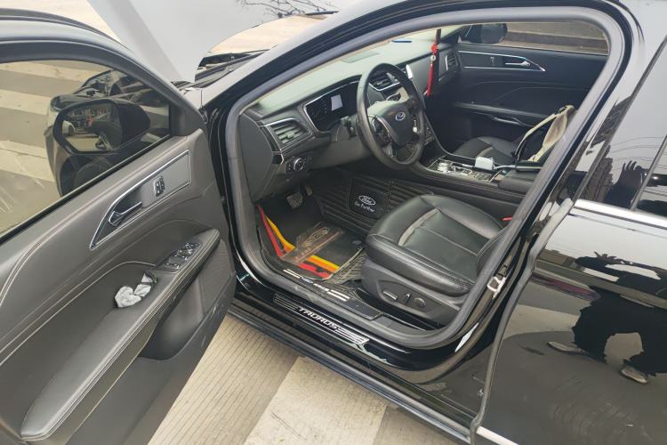 Used Ford Taurus 2015 EcoBoost 245 Luxury Model Driver Seat