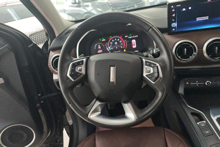 Used Wey VV6 2021 2.0T Two-Wheel Drive Smart Protection+