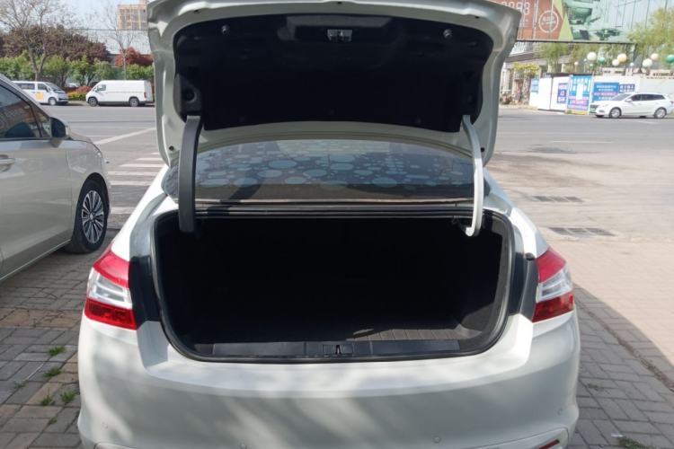 Used Peugeot 408 2016 1.6T Automatic Luxury Edition Trunk