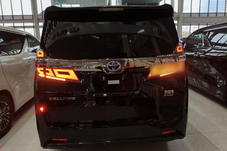Used Toyota Vellfire 2020 Dual-Engine 2.5L HV Luxury Edition
