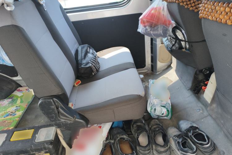 Used CHANGAN KAICHENG Ruixing M80 2019 1.5L Base Version 4-Seater Single-Steamed Air Conditioning China VI Standard Flat Roof with Lift-Up Rear Door DAM15KR Left Rear Seat