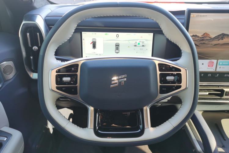 Used JETOUR Shanhai Traveler C-DM 2024 C-DM 208KM Mountain & Wilderness Edition