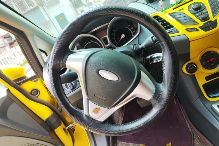 Used Ford Fiesta 2010 Hatchback 1.5L Automatic Limited Edition "Guangmang"
