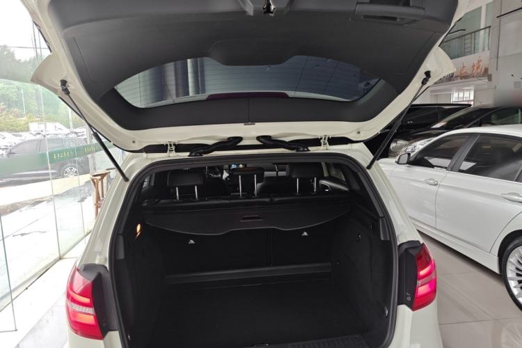 Used Mercedes-Benz B-Class 2015 B 200 Fashion Model Trunk