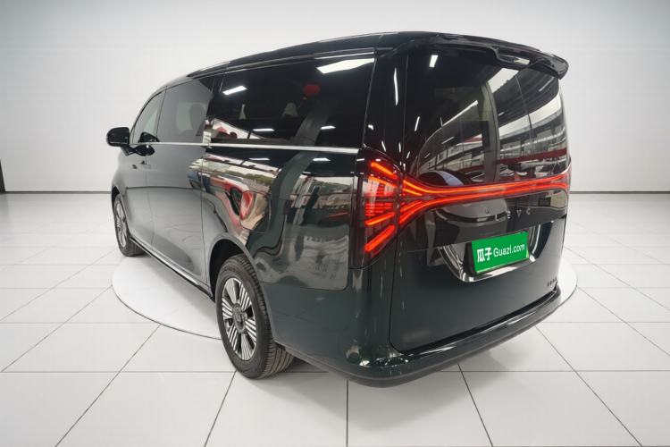 Used Geely Galaxy LEVC L380 2024 116 Degrees 6 Seats Two-Wheel Drive Pro Exterior 2