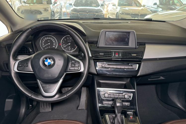 Used BMW 2 Series Gran Tourer 2015 218i Leading Model Interior 15