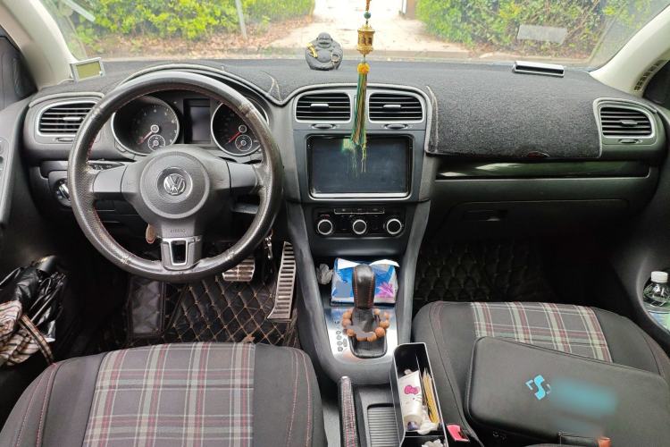 Used Volkswagen Golf 2012 1.4 TSI Automatic Comfort Edition Center Console