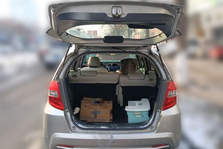 Used Honda Fit 2011 1.3L automatic comfort version
