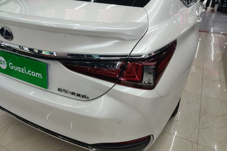 Used Lexus ES 2018 300h Premier Edition China V Standard