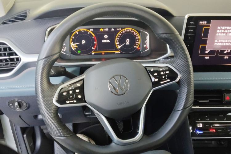 Used Volkswagen Tharu 2023 300TSI Two-Wheel-Drive Moon Luxury Edition