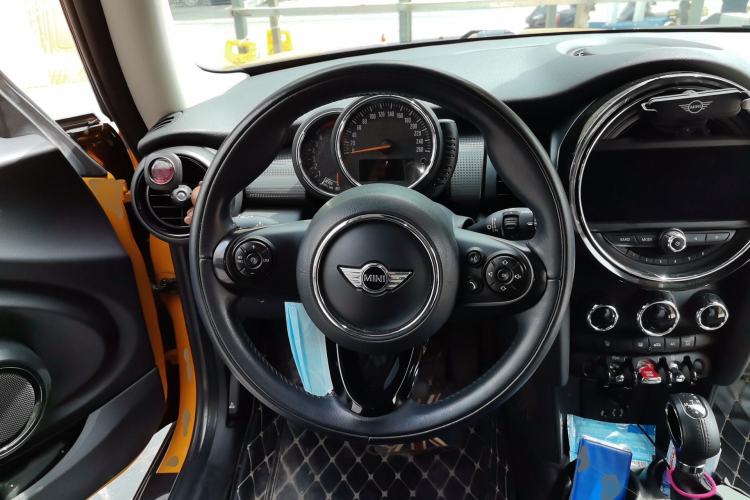 Used MINI 2016 1.5T COOPER Avant-Garde