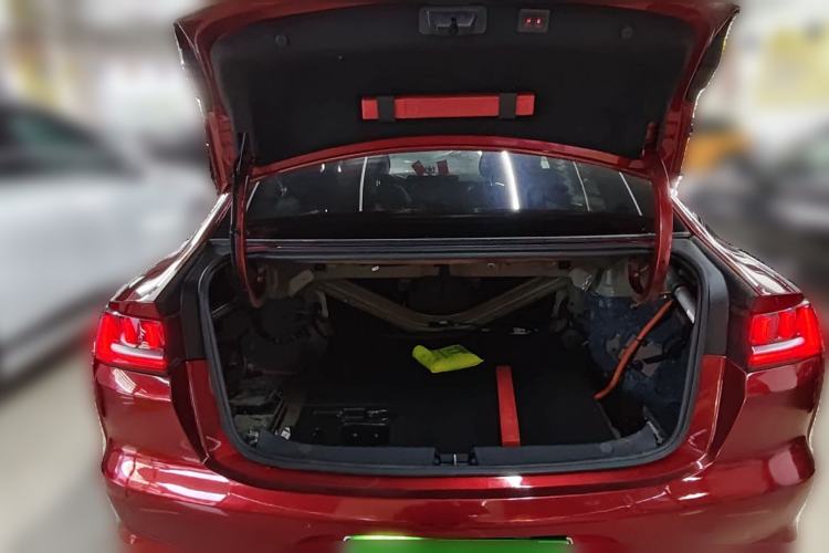Used BYD Han 2022 DM-i 121KM Prestige Model Trunk