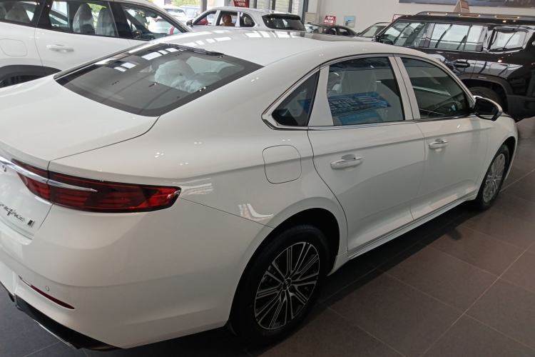 Used Geely Auto Preface 2026 Model Oriental Yao 1.5TD Fuyao Edition Rear Right 45 Deg