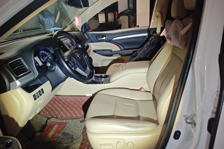 Used Toyota Highlander 2015 2.0T Four-Wheel Drive Luxury Edition 7-Seater
