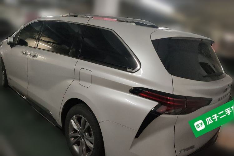 Used Toyota SIENNA 2021 2.5L Hybrid Platinum Edition Rear Left 45 Deg