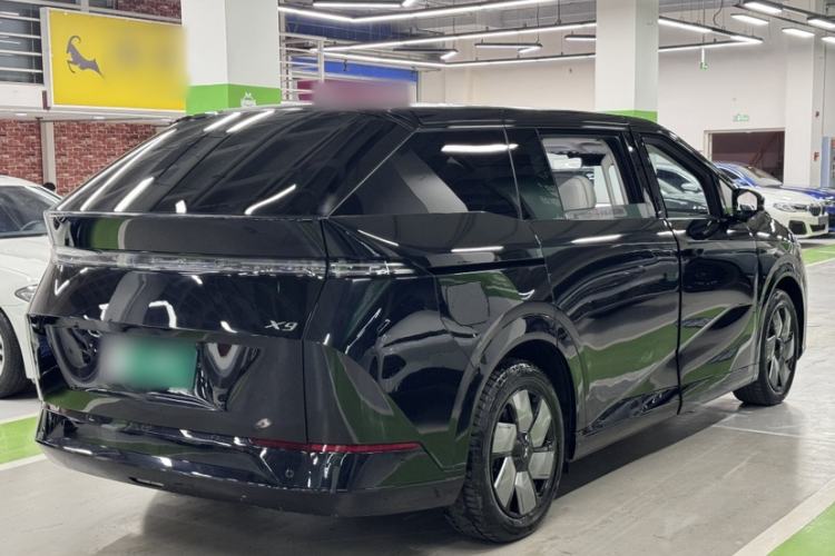 Used XPeng X9 2024 702 Ultra-Long Range Max