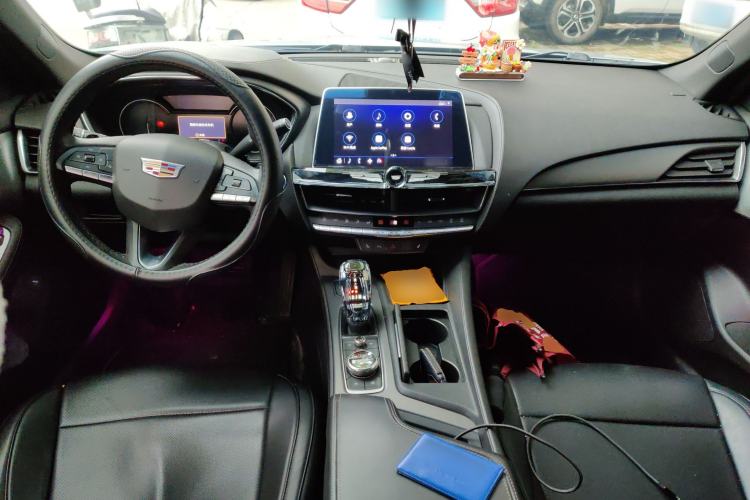 Used Cadillac CT5 2021 28T Luxury Model Center Console