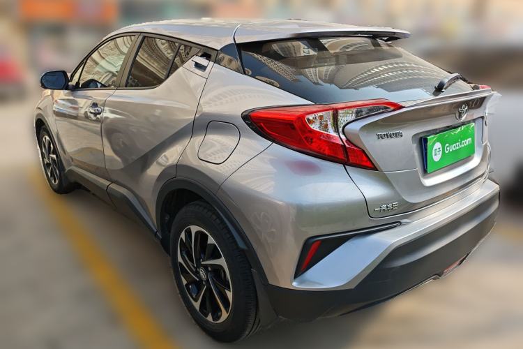 Used Toyota IZOA 2018 2.0L Yichi Version China VI Standard