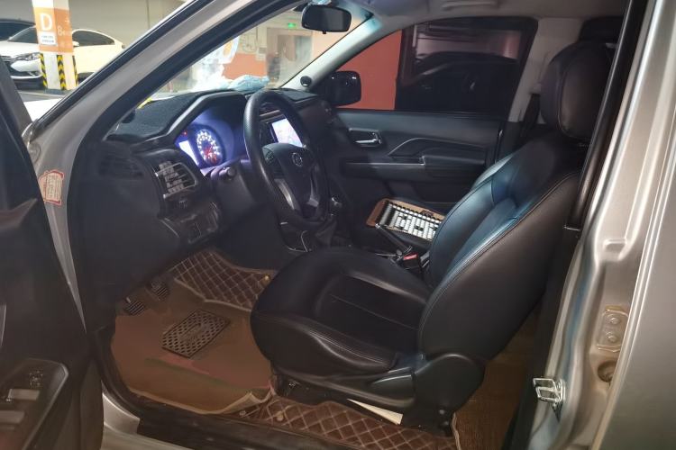 Used Great Wall Wingle 5 2017 2.0T European Version Diesel Two-Wheel Drive Advanced Large Double-Cab GW4D20E
