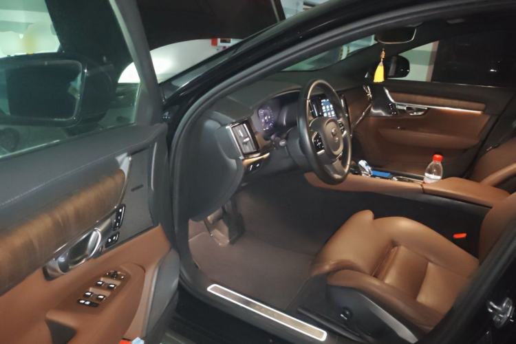 Used Volvo S90 2022 B5 Zhiyuan Luxury Edition