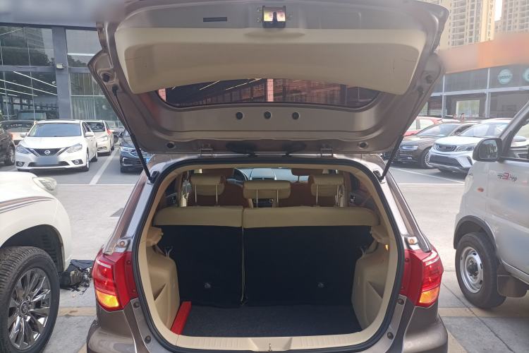 Used BAIC Senova D20 2015 Hatchback 1.5L Automatic Lotte Edition
