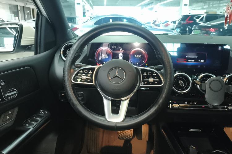 Used Mercedes-Benz B-Class 2021 B 200 Fashion Model Steering Wheel