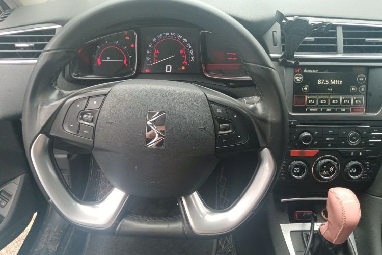 Used DS 5LS 2015 1.6T Elegant Edition THP160
