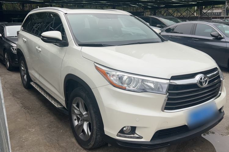 Used Toyota Highlander 2017 2.0T Two-Wheel Drive Luxury Edition 7 Seats