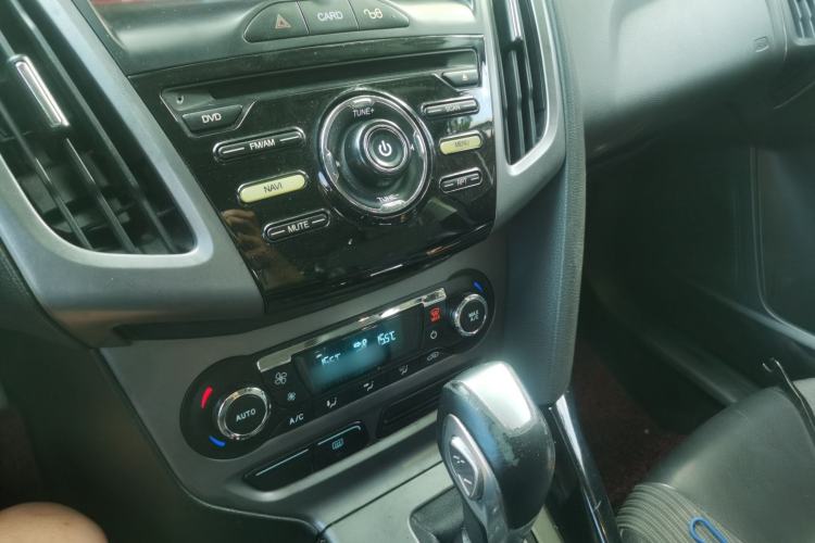 Used Ford Focus 2012 Hatchback 1.6L Automatic Fashion Edition
