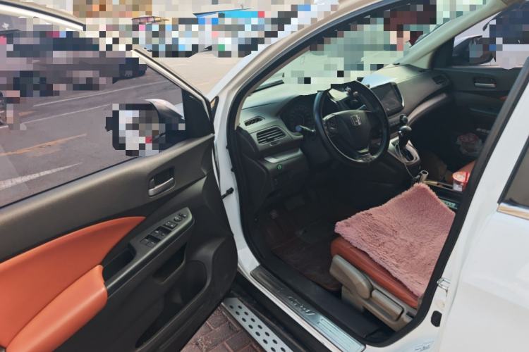 Used Honda CR-V 2012 2.0L two-wheel drive urban version