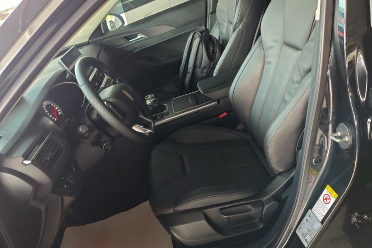 Used Hongqi H5 2022 Classic Model Facelift 1.5T DCT Qiyun Edition Left Front Seat