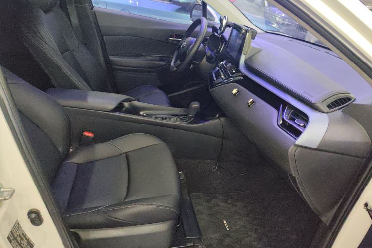 Used Toyota IZOA 2022 2.0L Yixing Version